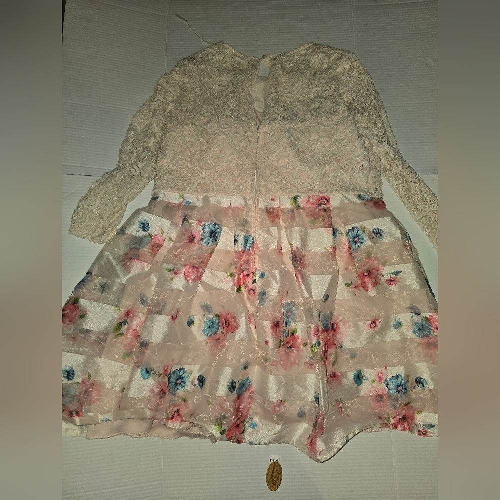 Teeze Me Floral and Lace Dress - Picture 3 of 3